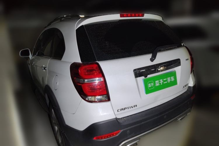 Used Chevrolet Captiva 2015 2.4L 4x4 Flagship Edition 7-Seater Rear Left 45 Deg