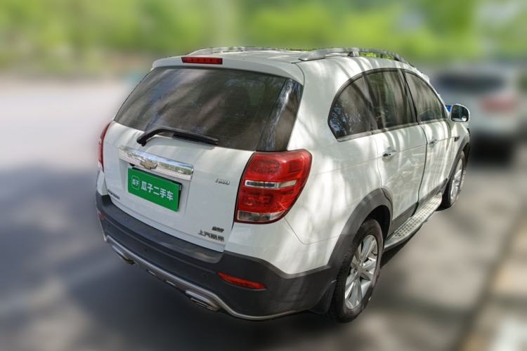 Used Chevrolet Captiva 2015 2.4L 4x4 Flagship Edition 7-Seater Rear Right 45 Deg