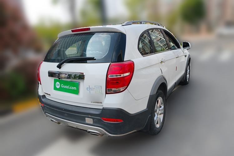 Used Chevrolet Captiva 2015 2.4L Two-Wheel Drive Urban Version 7 Seats Rear Right 45 Deg