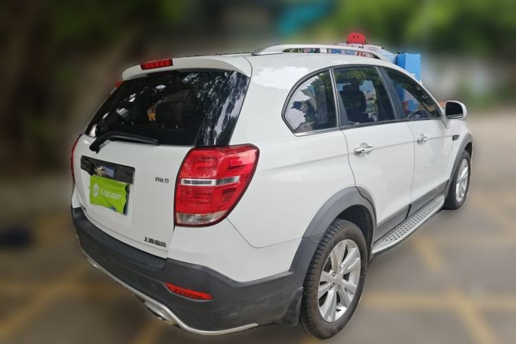 Used Chevrolet Captiva 2015 2.4L 4x4 Flagship Edition 7-Seater Rear Right 45 Deg
