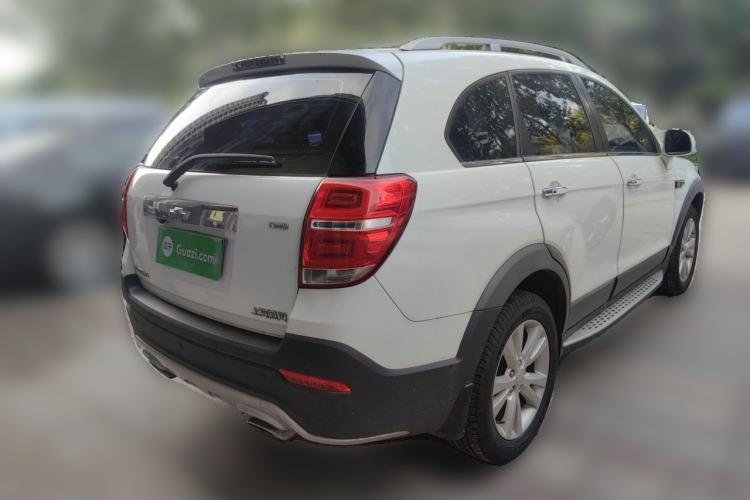 Used Chevrolet Captiva 2015 2.4L 4x4 Flagship Edition 7-Seater Rear Right 45 Deg