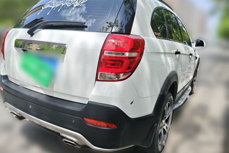 Used Chevrolet Captiva 2015 2.4L Two-Wheel Drive Urban Version 5 Seats Rear Right 45 Deg