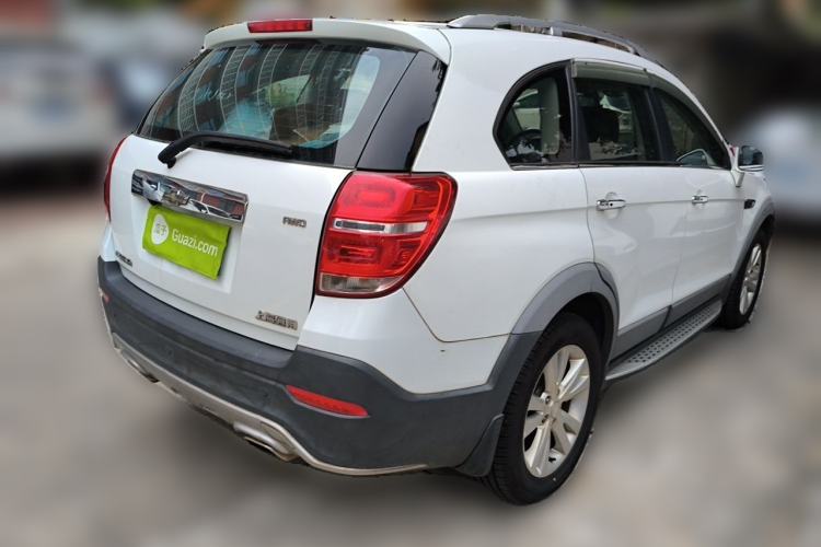 Used Chevrolet Captiva 2015 2.4L 4x4 Flagship Edition 7-Seater Rear Right 45 Deg