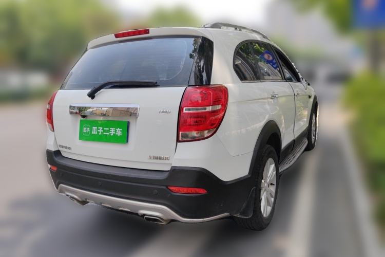 Used Chevrolet Captiva 2015 2.4L 4x4 Flagship Edition 7-Seater Rear Right 45 Deg