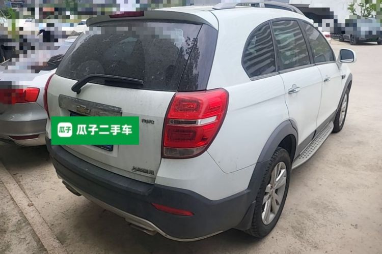 Used Chevrolet Captiva 2015 2.4L 4x4 Flagship Edition 7-Seater Rear Right 45 Deg