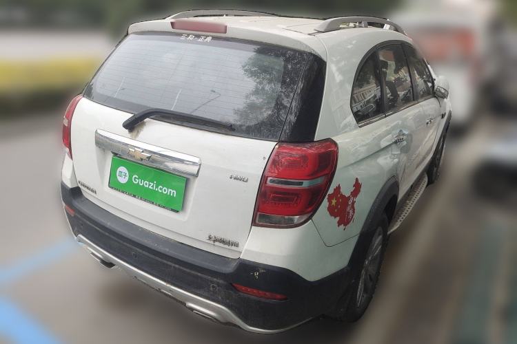Used Chevrolet Captiva 2015 2.4L 4x4 Flagship Edition 7-Seater Rear Right 45 Deg