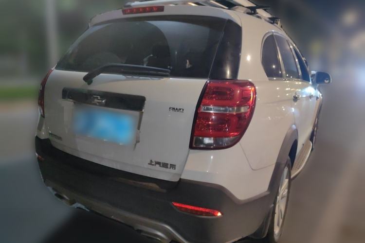 Used Chevrolet Captiva 2015 2.4L 4x4 Flagship Edition 7-Seater Rear Right 45 Deg
