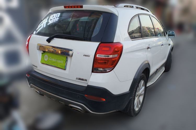Used Chevrolet Captiva 2015 2.4L 4x4 Flagship Edition 7-Seater Rear Right 45 Deg