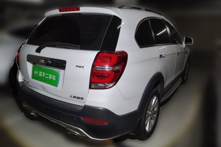 Used Chevrolet Captiva 2015 2.4L 4x4 Flagship Edition 7-Seater Rear Right 45 Deg
