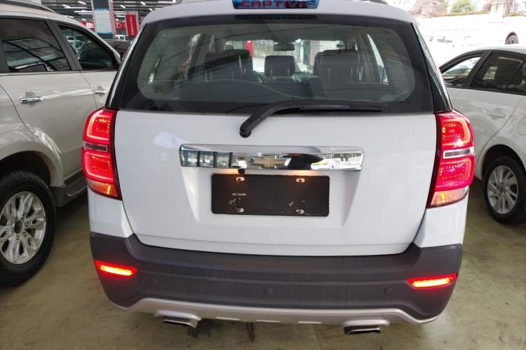 Used Chevrolet Captiva 2015 2.4L Two-Wheel Drive Urban Version 5 Seats Rear
