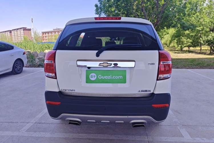 Used Chevrolet Captiva 2015 2.4L 4x4 Flagship Edition 7-Seater Rear