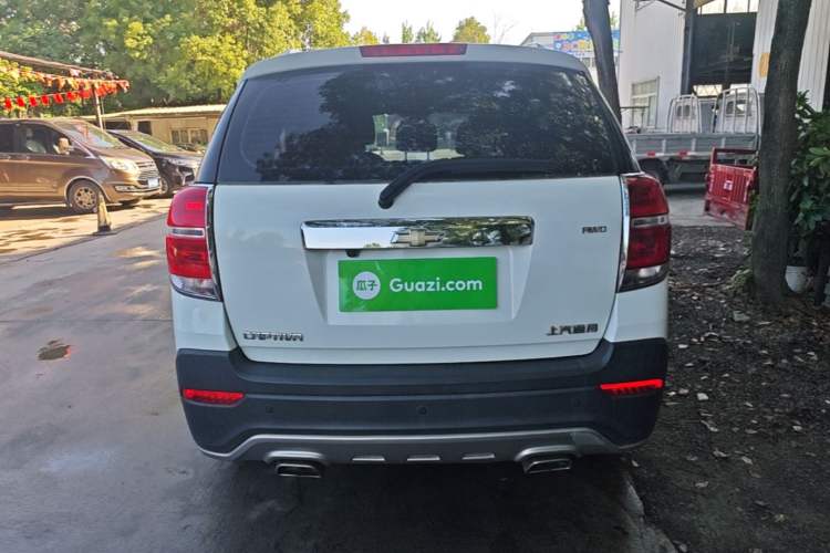 Used Chevrolet Captiva 2015 2.4L 4x4 Flagship Edition 7-Seater Rear