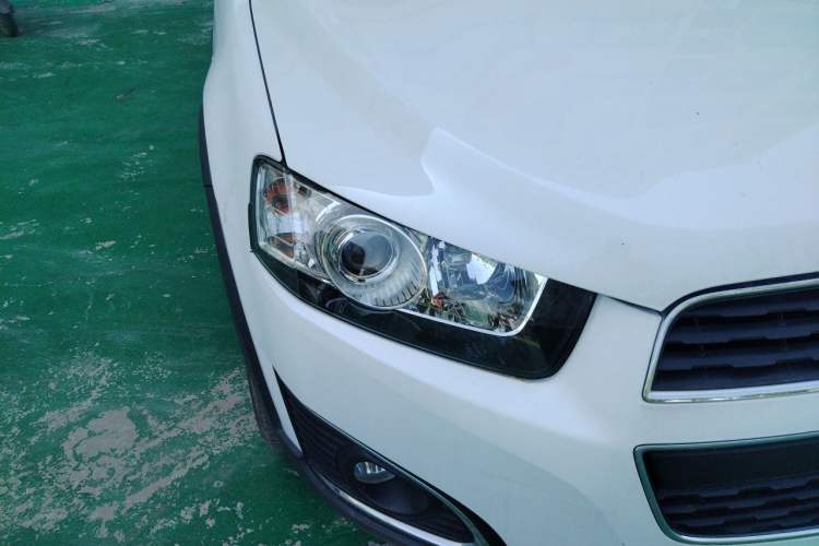 Used Chevrolet Captiva 2015 2.4L 4x4 Flagship Edition 7-Seater Right Front Headlight