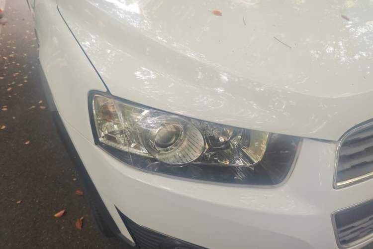Used Chevrolet Captiva 2015 2.4L Two-Wheel Drive Urban Version 7 Seats Right Front Headlight
