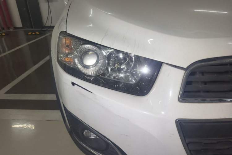 Used Chevrolet Captiva 2015 2.4L 4x4 Flagship Edition 7-Seater Right Front Headlight