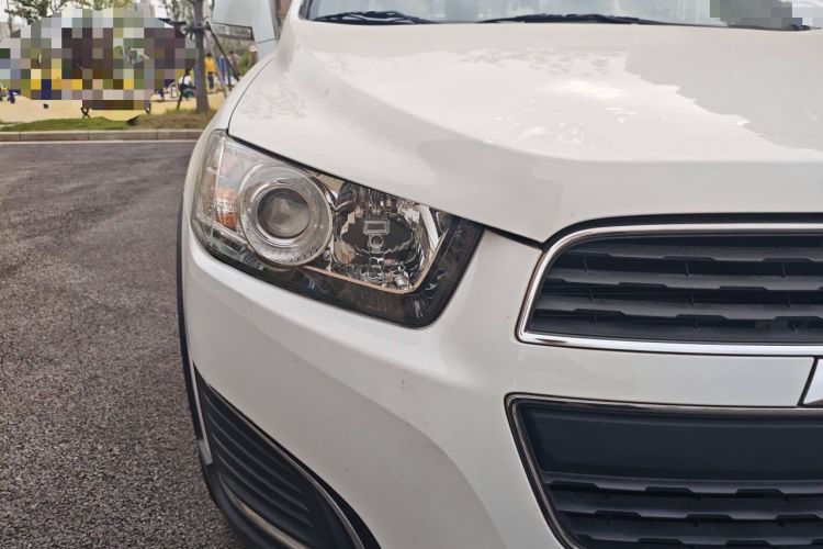 Used Chevrolet Captiva 2015 2.4L Two-Wheel Drive Urban Version 5 Seats Right Front Headlight