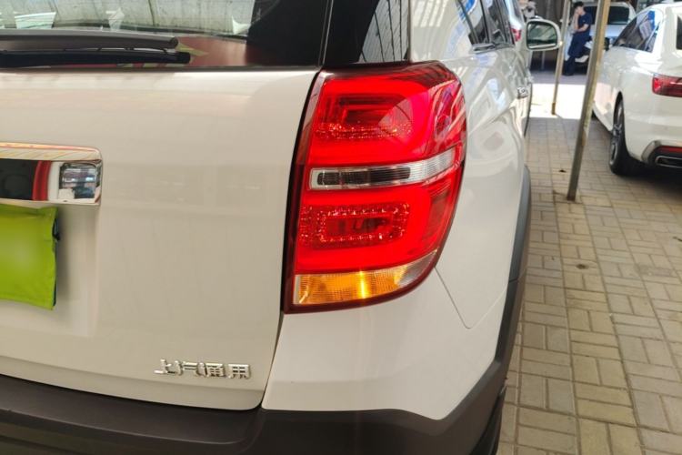 Used Chevrolet Captiva 2015 2.4L Two-Wheel Drive Urban Version 7 Seats Right Rear Taillight