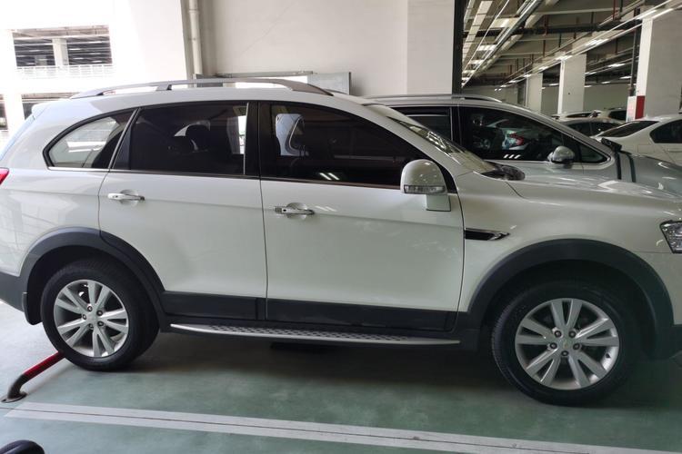 Used Chevrolet Captiva 2015 2.4L 4x4 Flagship Edition 7-Seater Right Side