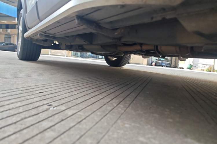 Used Chevrolet Captiva 2015 2.4L Two-Wheel Drive Urban Version 7 Seats Right Side Sill