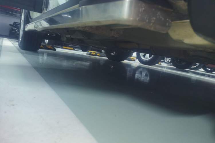 Used Chevrolet Captiva 2015 2.4L Two-Wheel Drive Urban Version 5 Seats Right Side Sill