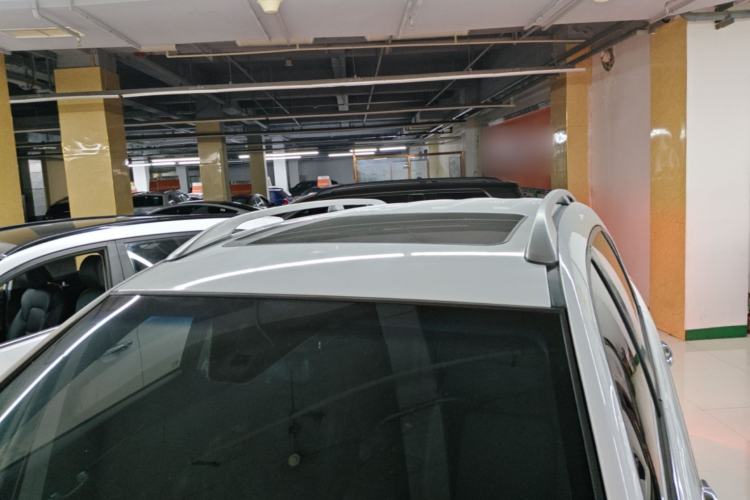 Used Chevrolet Captiva 2015 2.4L 4x4 Flagship Edition 7-Seater Roof