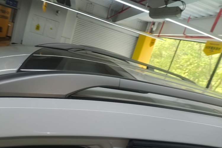 Used Chevrolet Captiva 2015 2.4L 4x4 Flagship Edition 7-Seater Roof