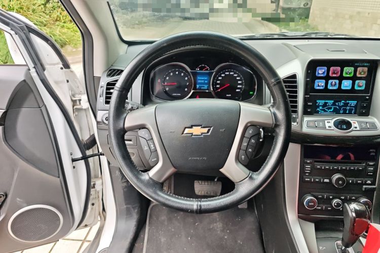 Used Chevrolet Captiva 2015 2.4L 4x4 Flagship Edition 7-Seater Steering Wheel