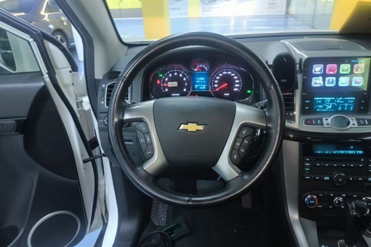 Used Chevrolet Captiva 2015 2.4L 4x4 Flagship Edition 7-Seater Steering Wheel