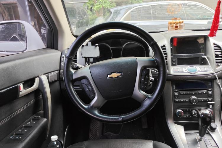 Used Chevrolet Captiva 2015 2.4L 4x4 Flagship Edition 7-Seater Steering Wheel