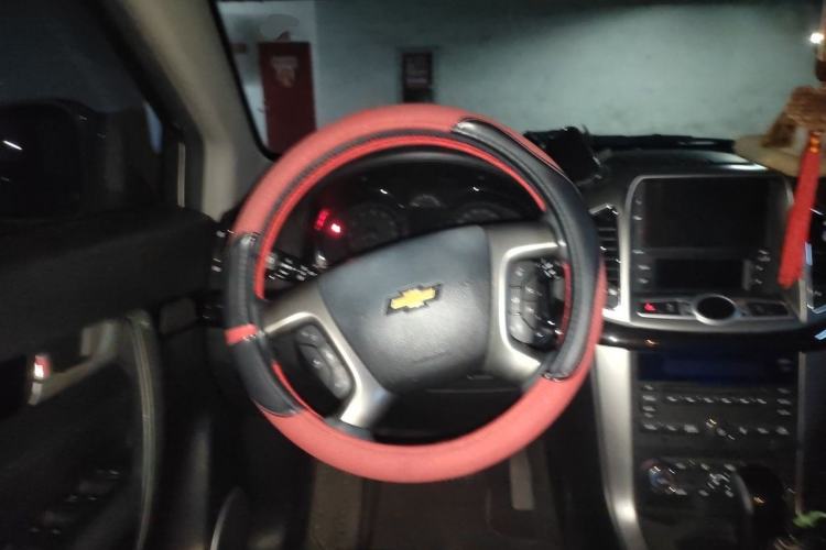 Used Chevrolet Captiva 2015 2.4L 4x4 Flagship Edition 7-Seater Steering Wheel