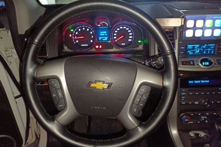 Used Chevrolet Captiva 2015 2.4L 4x4 Flagship Edition 7-Seater Steering Wheel