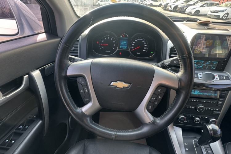 Used Chevrolet Captiva 2015 2.4L 4x4 Flagship Edition 7-Seater Steering Wheel