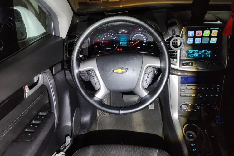 Used Chevrolet Captiva 2015 2.4L 4x4 Flagship Edition 7-Seater Steering Wheel