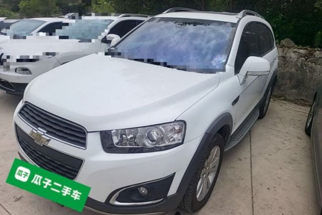 Used Chevrolet Captiva 2015 2.4L 4x4 Flagship Edition 7-Seater