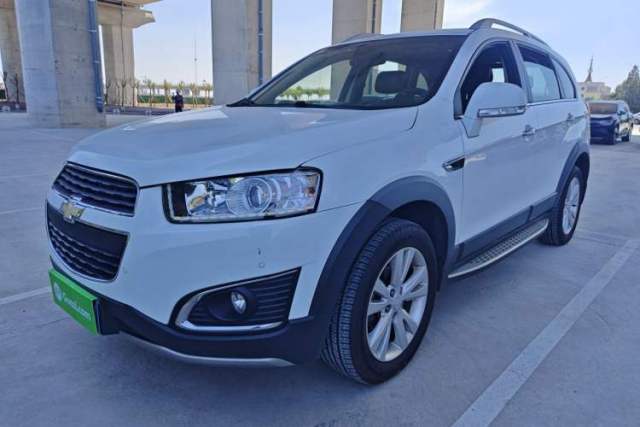 Used Chevrolet Captiva 2015 2.4L 4x4 Flagship Edition 7-Seater