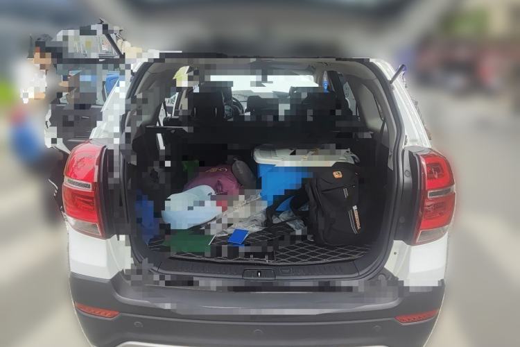 Used Chevrolet Captiva 2015 2.4L 4x4 Flagship Edition 7-Seater Trunk