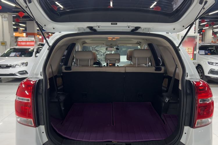 Used Chevrolet Captiva 2015 2.4L 4x4 Flagship Edition 7-Seater Trunk