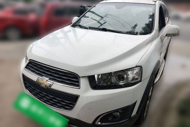 Used Chevrolet Captiva 2015 2.4L 4x4 Flagship Edition 7-Seater