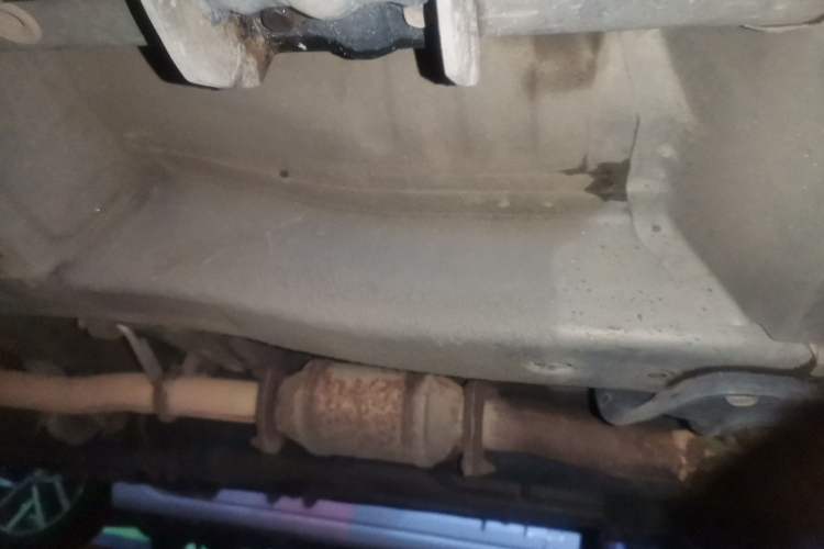 Used Chevrolet Captiva 2015 2.4L 4x4 Flagship Edition 7-Seater Chassis Front Right