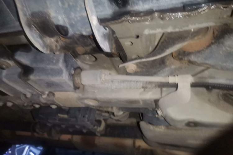 Used Chevrolet Captiva 2015 2.4L 4x4 Flagship Edition 7-Seater Chassis Rear Left