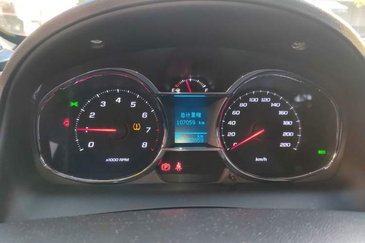 Used Chevrolet Captiva 2015 2.4L 4x4 Flagship Edition 7-Seater Instrument Cluster