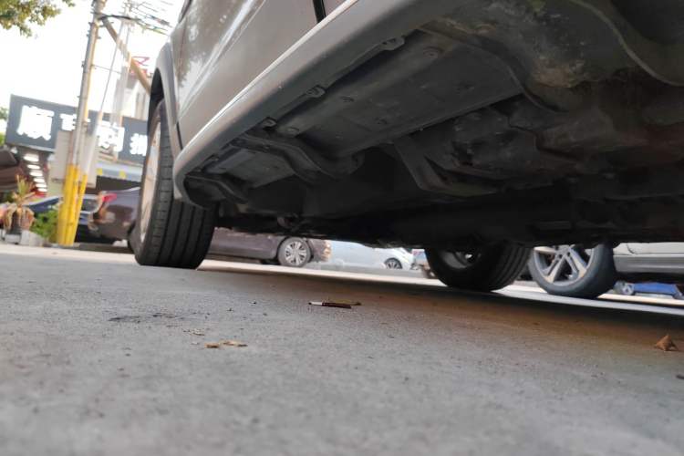 Used Chevrolet Captiva 2015 2.4L 4x4 Flagship Edition 7-Seater Left Side Sill