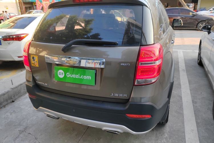 Used Chevrolet Captiva 2015 2.4L 4x4 Flagship Edition 7-Seater Rear Right 45 Deg