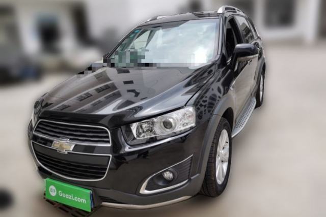 Used Chevrolet Captiva 2017 2.4L 4x4 Flagship Edition 7-Seater
