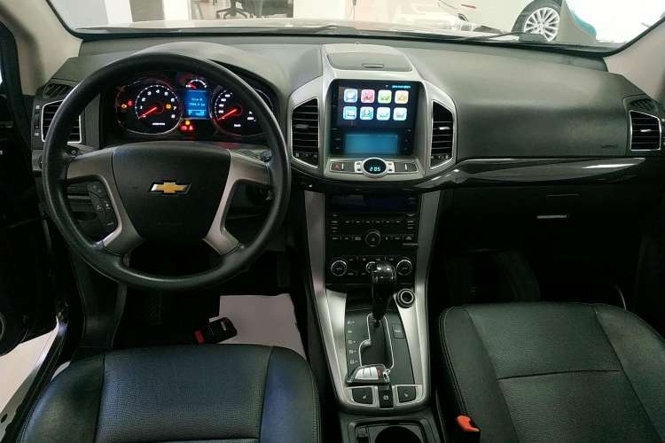 Used Chevrolet Captiva 2017 2.4L Two-Wheel Drive Luxury Edition 7 Seats Center Console