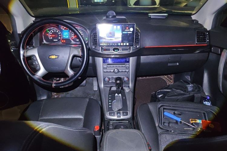 Used Chevrolet Captiva 2017 2.4L Two-Wheel Drive Luxury Edition 7 Seats Center Console