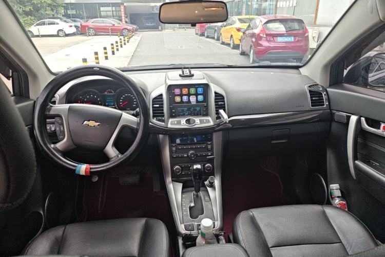 Used Chevrolet Captiva 2017 2.4L Two-Wheel Drive Luxury Edition 7 Seats Center Console