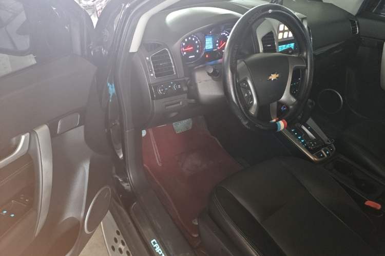 Used Chevrolet Captiva 2017 2.4L Two-Wheel Drive Luxury Edition 7 Seats Driver Seat