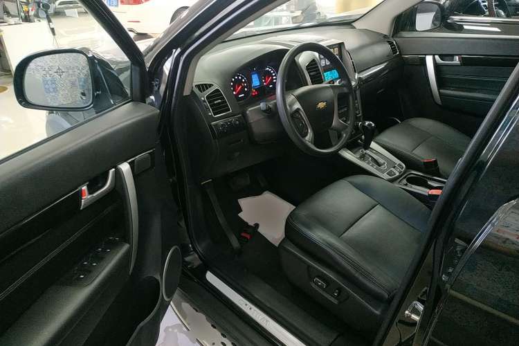 Used Chevrolet Captiva 2017 2.4L Two-Wheel Drive Luxury Edition 7 Seats Driver Seat