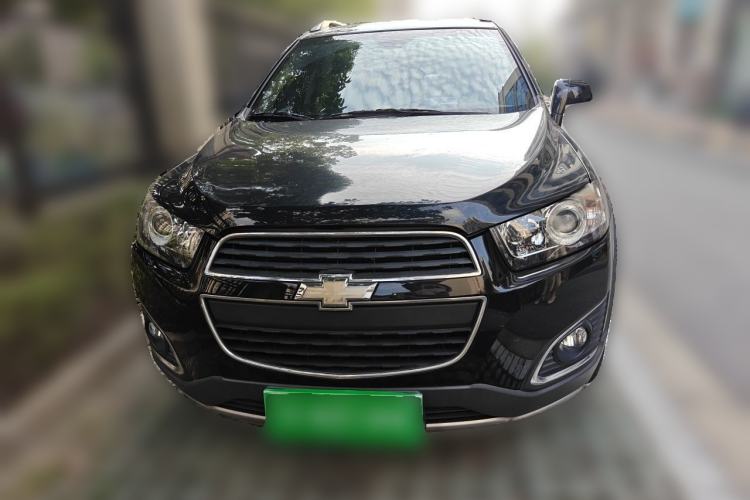 Used Chevrolet Captiva 2017 2.4L 4x4 Flagship Edition 7-Seater Front